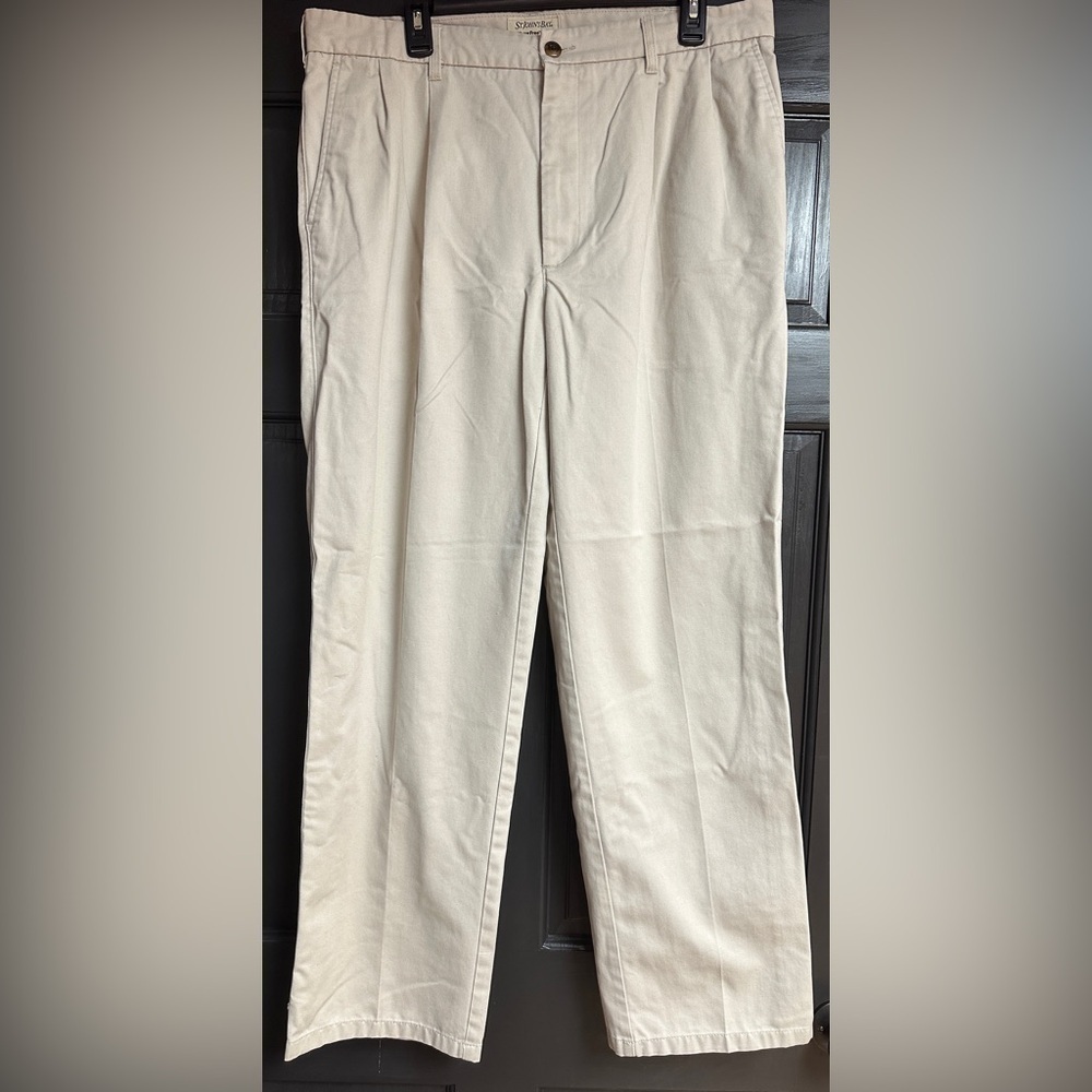 Men’s St John’s Bay 38x32 Classic Fit Pleated Front Pants Light Khaki Color